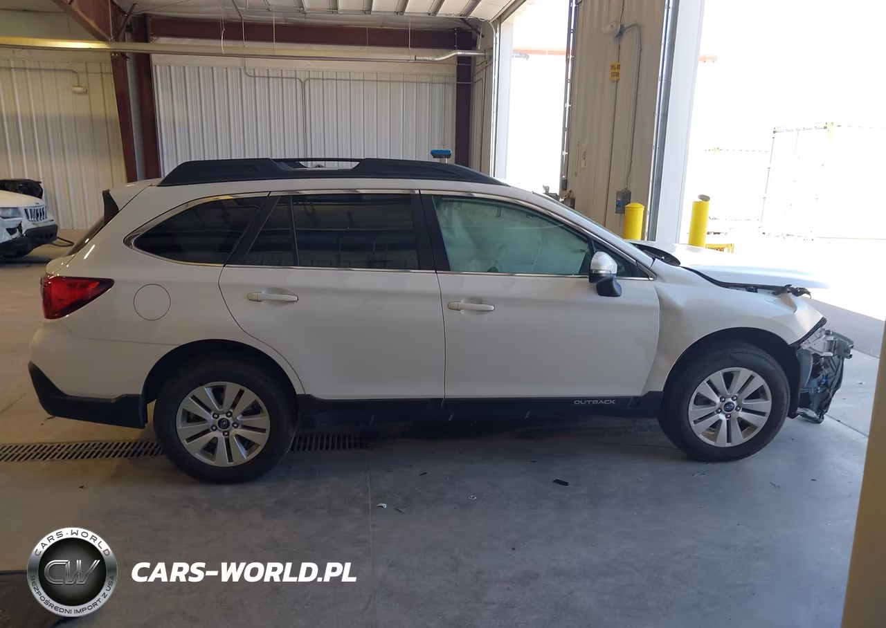 2019 Subaru Outback 2.5I Premium VIN:4S4BSAFC6K3366035 - 14