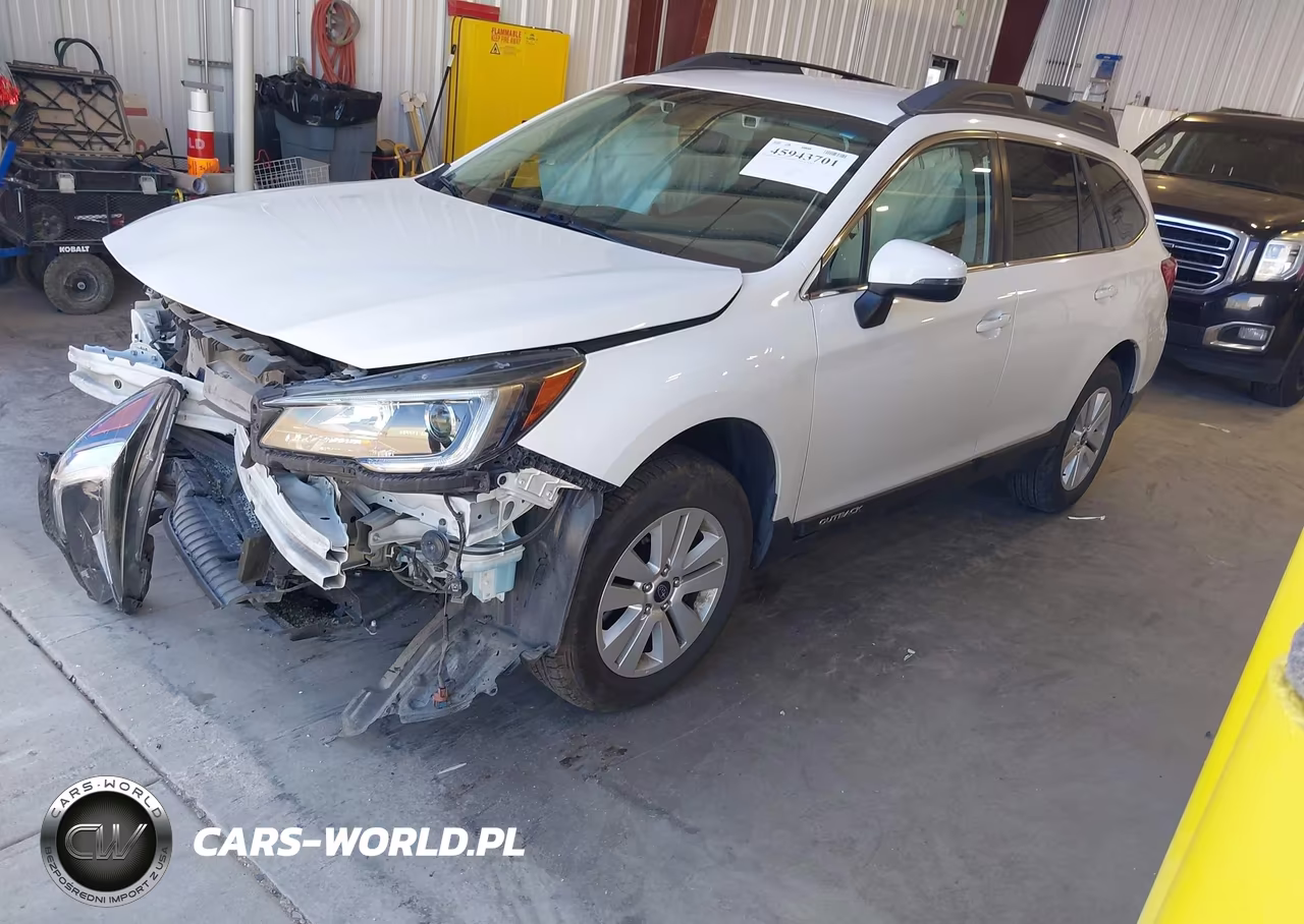 2019 Subaru Outback 2.5I Premium VIN:4S4BSAFC6K3366035 - 2