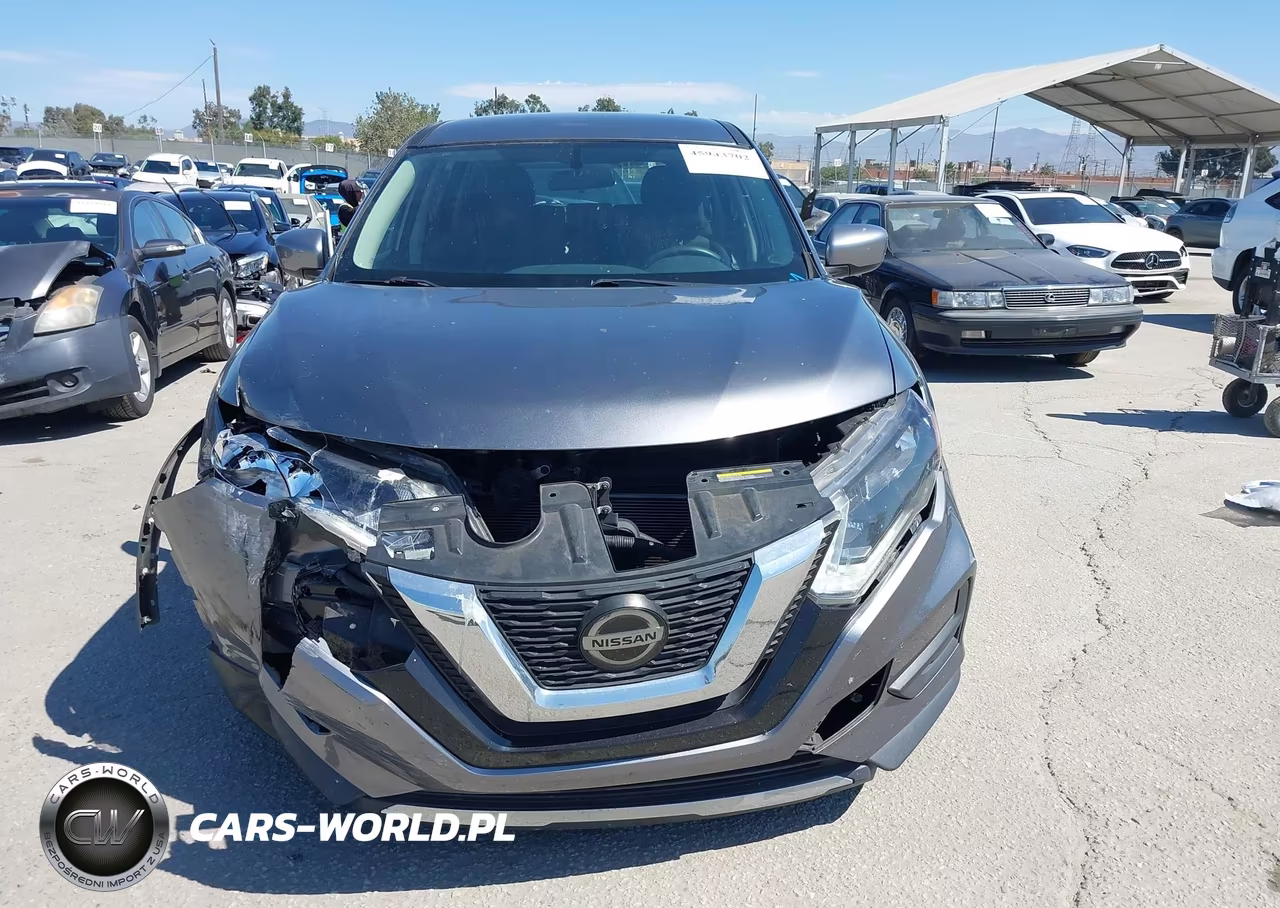 2018 Nissan Rogue S VIN:KNMAT2MT0JP602238 - 12