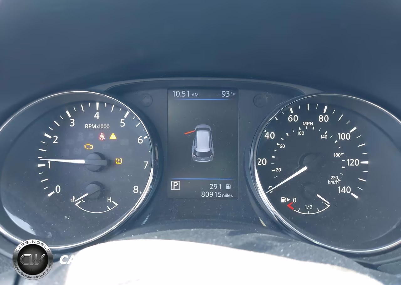2018 Nissan Rogue S VIN:KNMAT2MT0JP602238 - 7