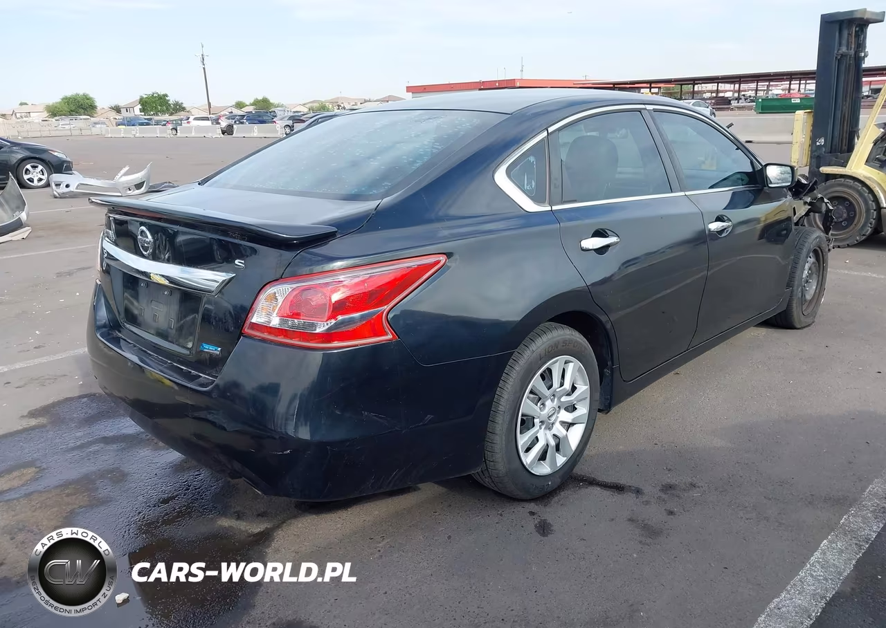 2013 Nissan Altima 2.5 S VIN:1N4AL3AP3DN433495 - 4