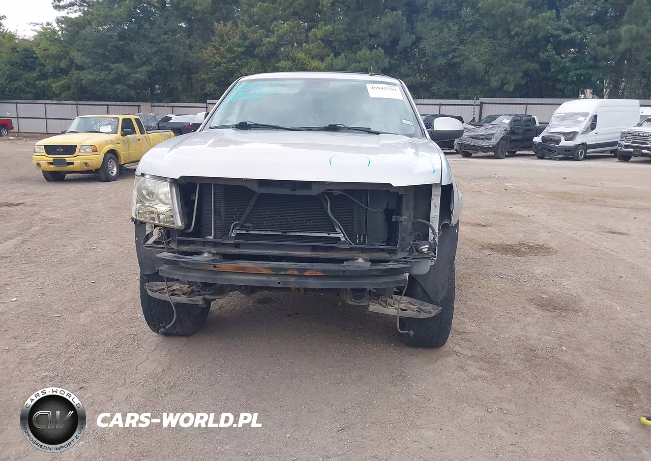 2010 Chevrolet Tahoe Lt VIN:1GNUKBE08AR232561 - 13