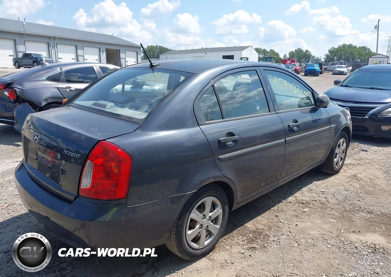 2010 Hyundai Accent Gls VIN:KMHCN4ACXAU487017 - 4