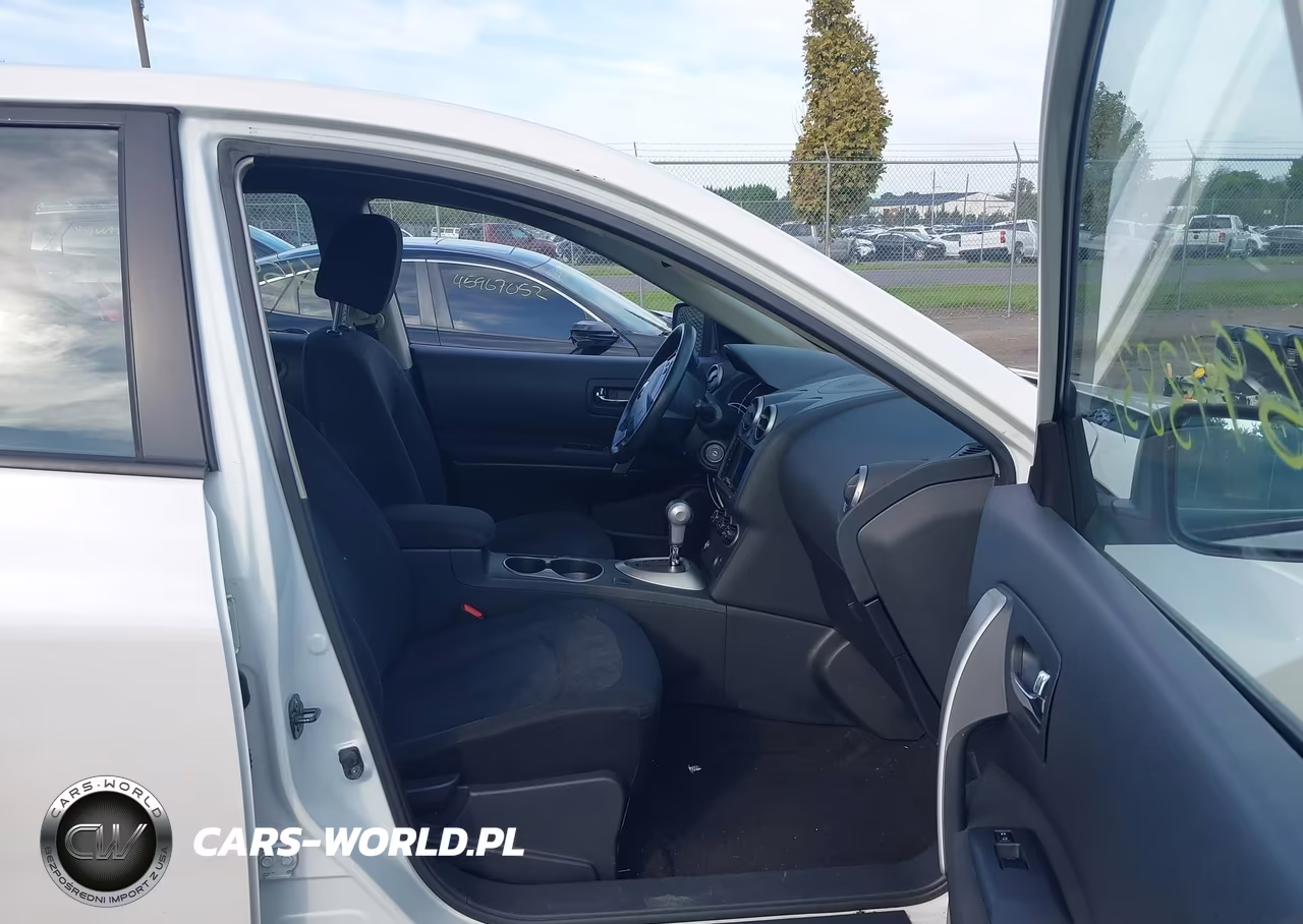 2013 Nissan Rogue S VIN:JN8AS5MVXDW143482 - 5