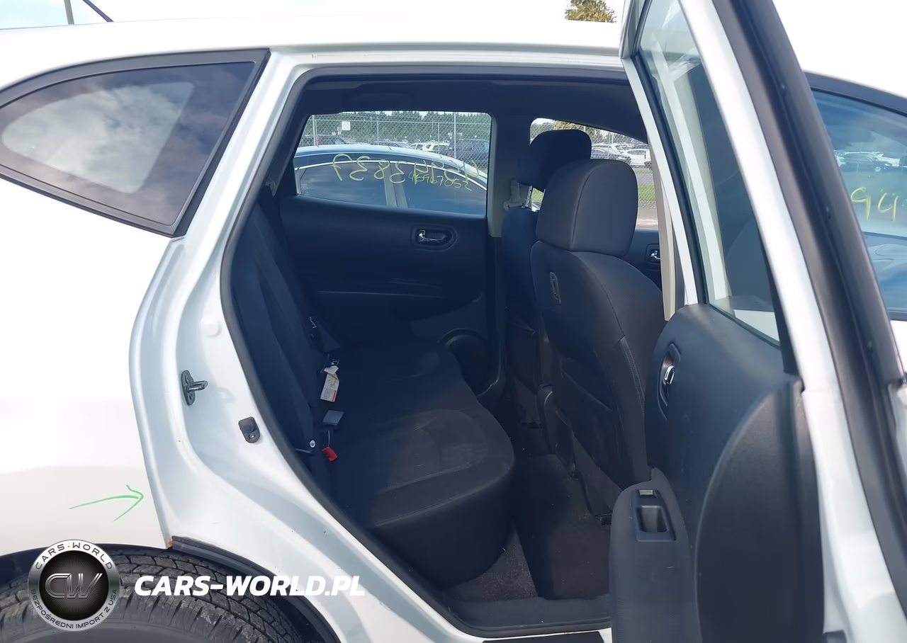 2013 Nissan Rogue S VIN:JN8AS5MVXDW143482 - 8