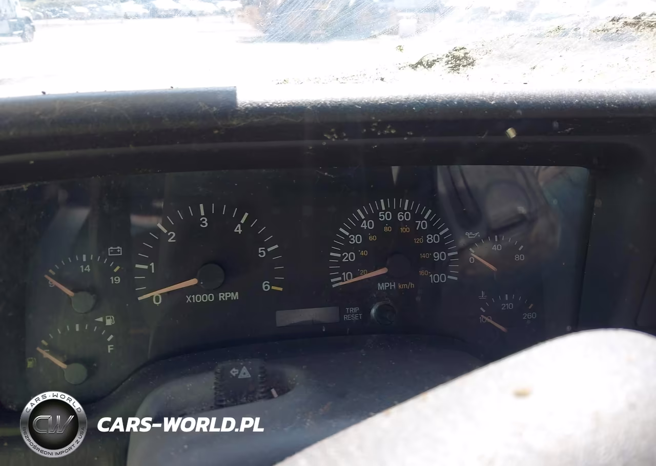 2000 Jeep Cherokee Sport VIN:1J4FF48S8YL139075 - 7