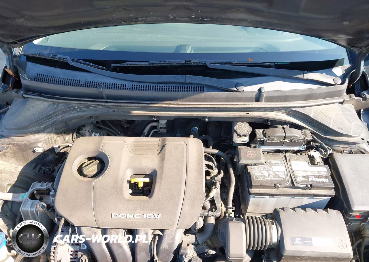 2018 Hyundai Elantra Value Edition VIN:5NPD84LF1JH368225 - 10