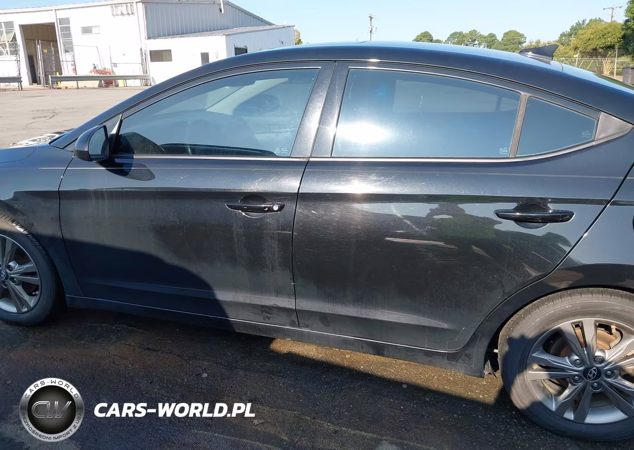 2018 Hyundai Elantra Value Edition VIN:5NPD84LF1JH368225 - 14