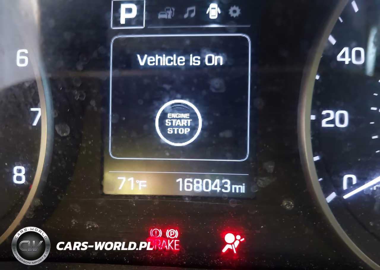 2018 Hyundai Elantra Value Edition VIN:5NPD84LF1JH368225 - 15