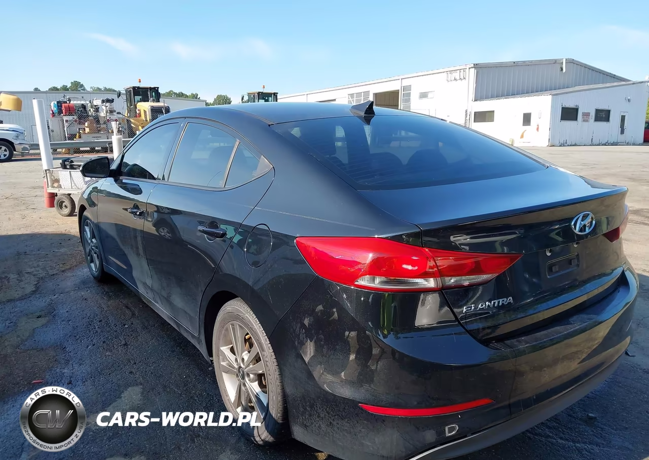 2018 Hyundai Elantra Value Edition VIN:5NPD84LF1JH368225 - 3