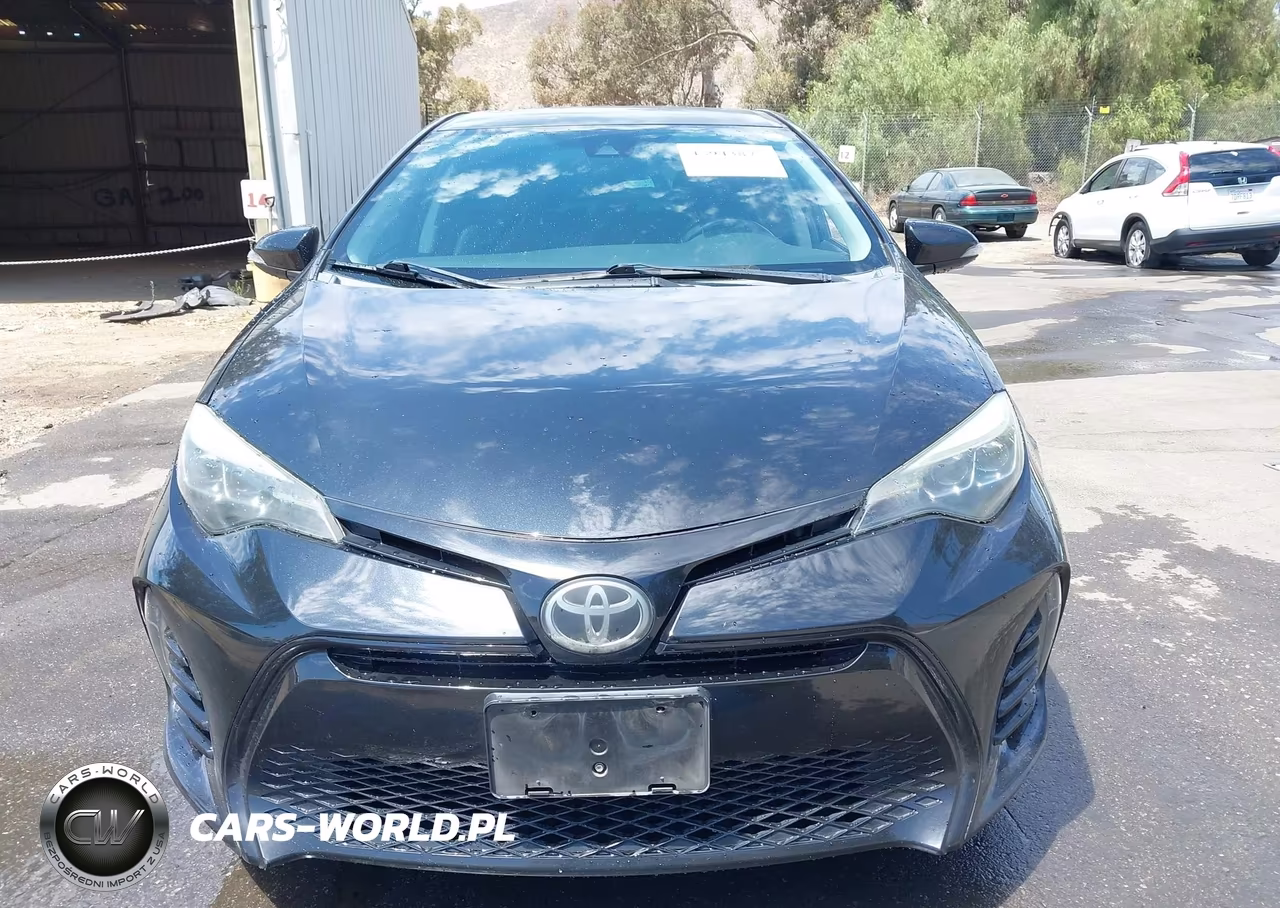 2018 Toyota Corolla Xse VIN:5YFBURHE3JP804642 - 12