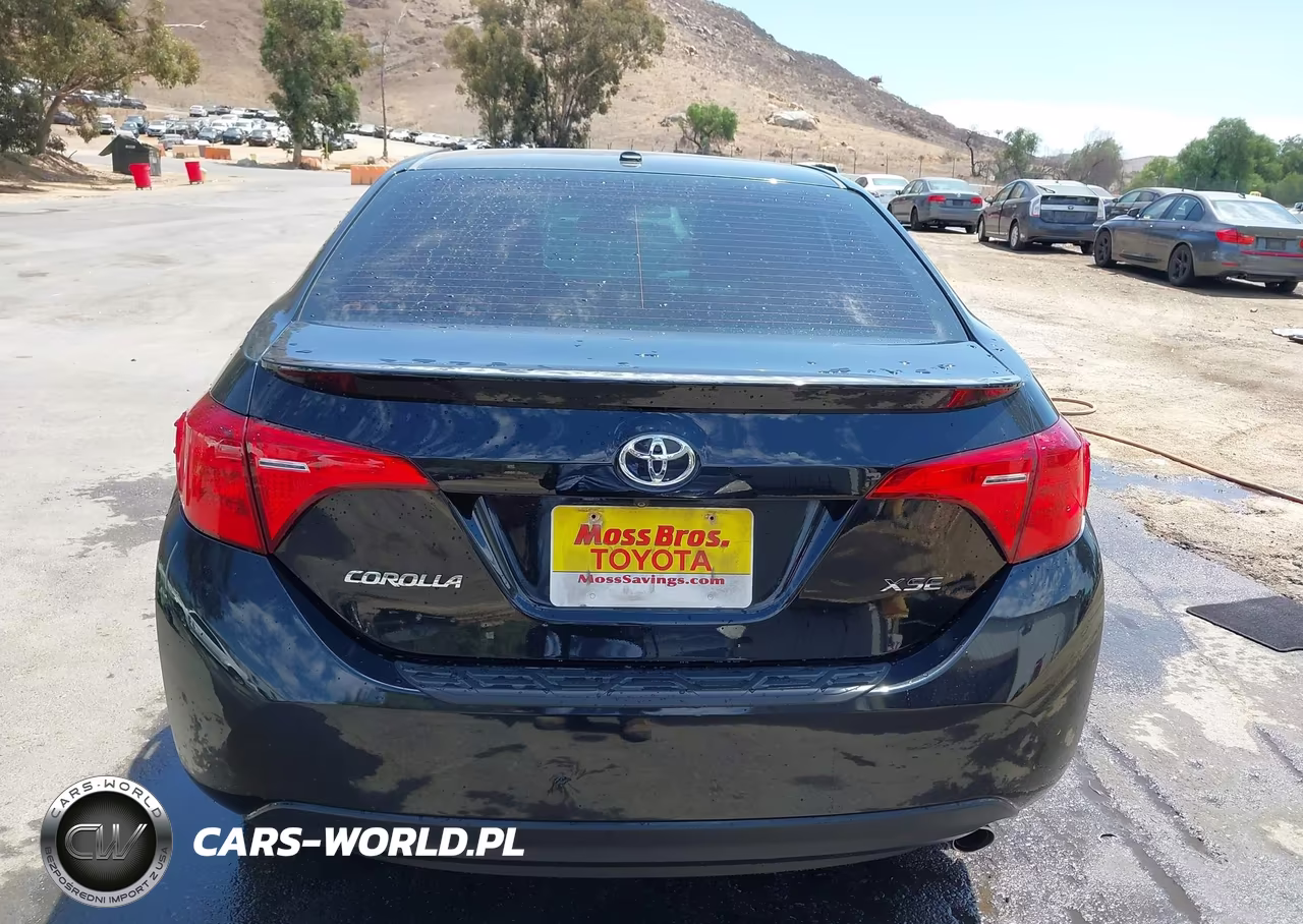2018 Toyota Corolla Xse VIN:5YFBURHE3JP804642 - 16
