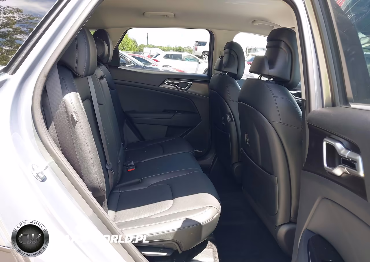 2025 Kia Sportage Ex VIN:5XYK33DF1SG290777 - 8