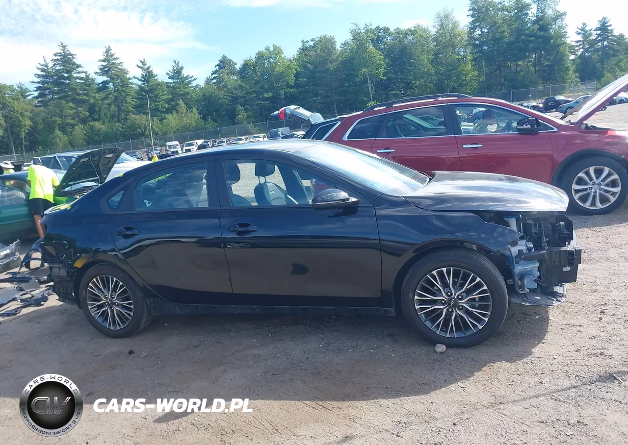 2023 Kia Forte Gt-Line VIN:3KPF54AD0PE584423 - 14