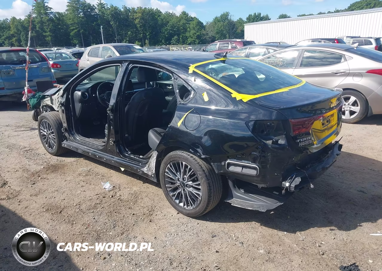 2023 Kia Forte Gt-Line VIN:3KPF54AD0PE584423 - 3