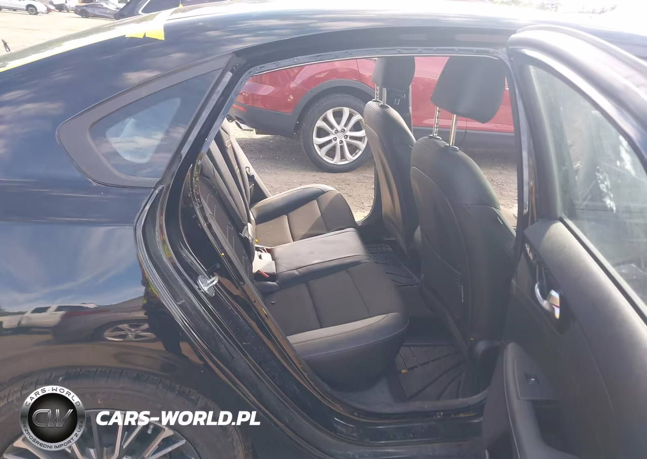 2023 Kia Forte Gt-Line VIN:3KPF54AD0PE584423 - 8