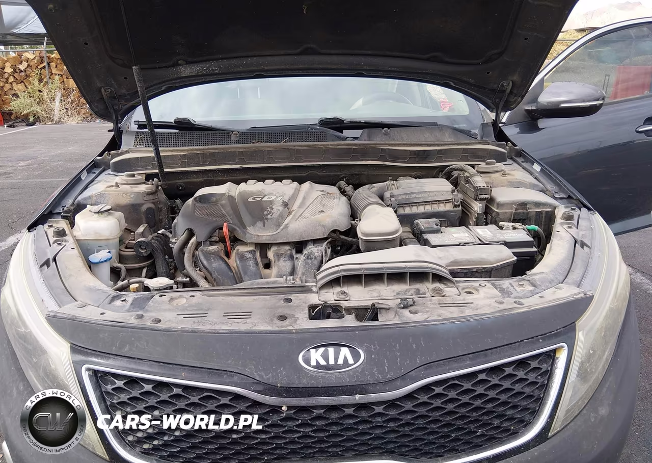2015 Kia Optima Lx VIN:5XXGM4A71FG465979 - 10