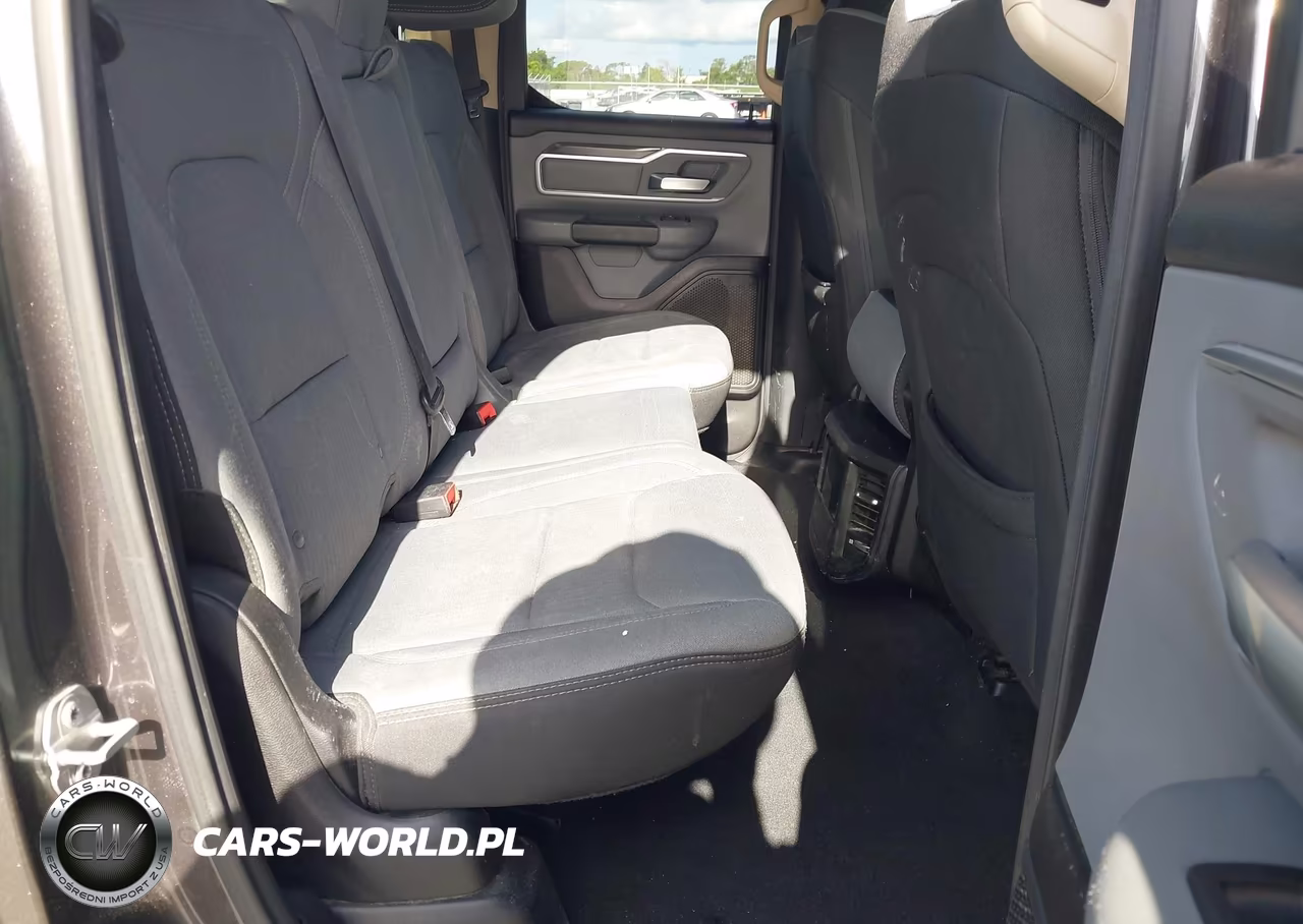 2019 Ram 1500 Big Horn-Lone Star 4X4 6'4 Box VIN:1C6SRFBT2KN580812 - 8
