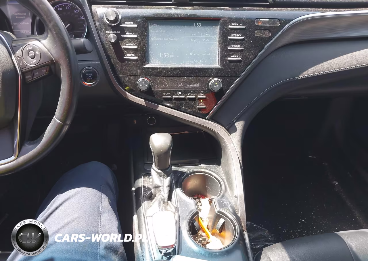 2018 Toyota Camry Se VIN:4T1B11HK4JU077204 - 11