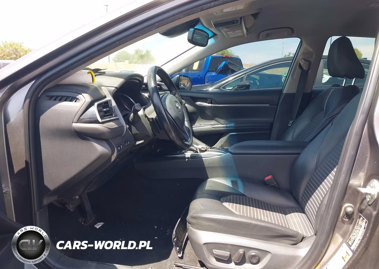 2018 Toyota Camry Se VIN:4T1B11HK4JU077204 - 5
