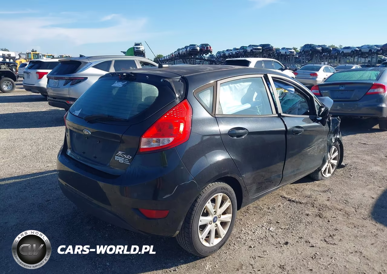 2013 Ford Fiesta Se VIN:3FADP4EJ7DM223991 - 4