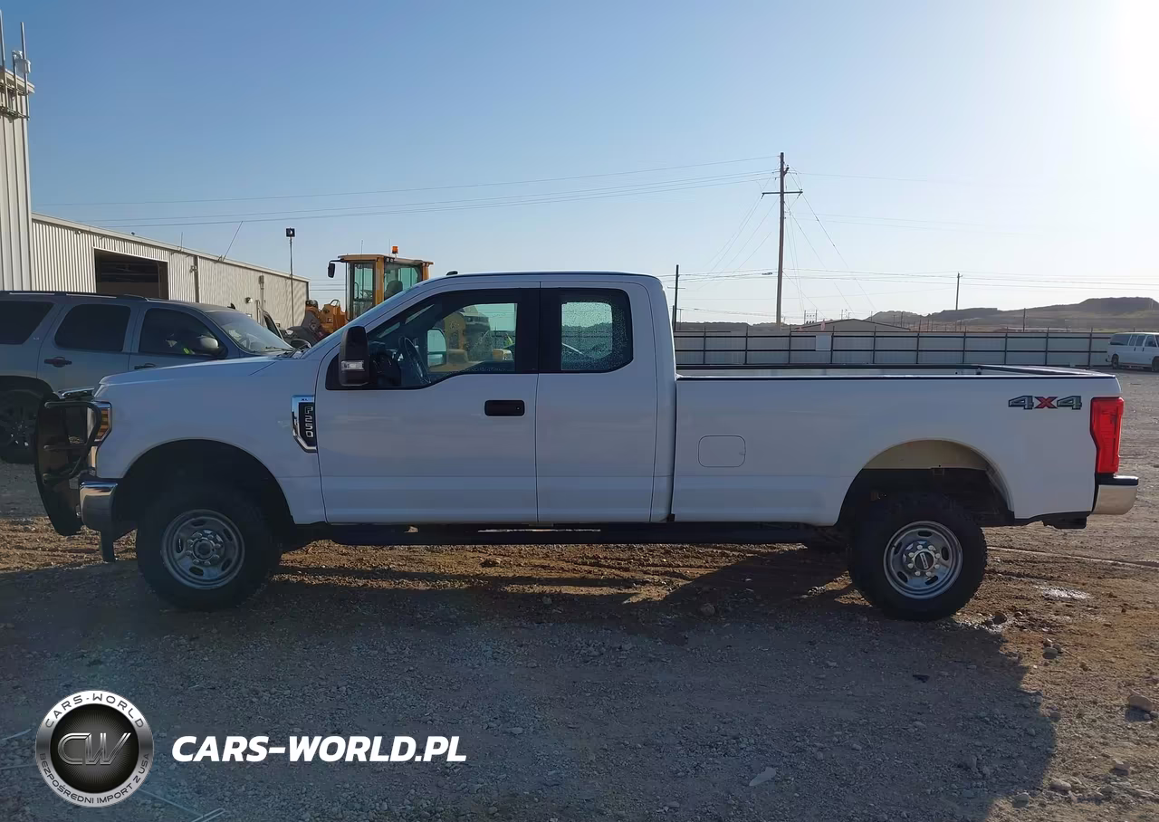 2018 Ford F-250 Xl VIN:1FT7X2B60JEC22193 - 16