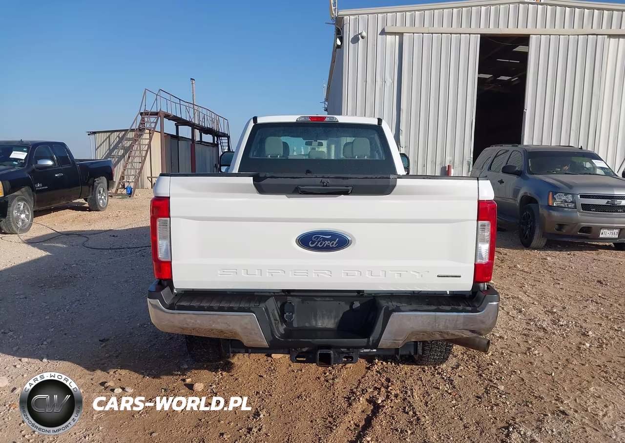 2018 Ford F-250 Xl VIN:1FT7X2B60JEC22193 - 18