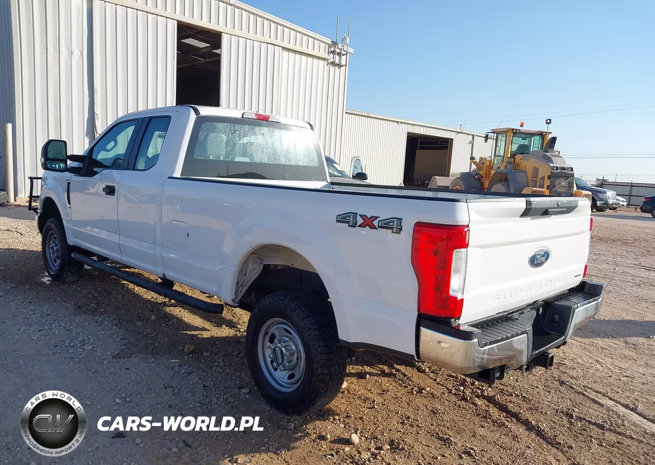 2018 Ford F-250 Xl VIN:1FT7X2B60JEC22193 - 3
