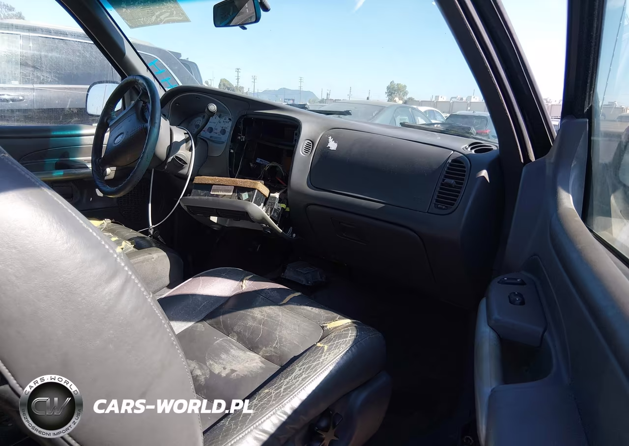 2002 Ford Explorer Sport VIN:1FMYU60E92UB82066 - 5
