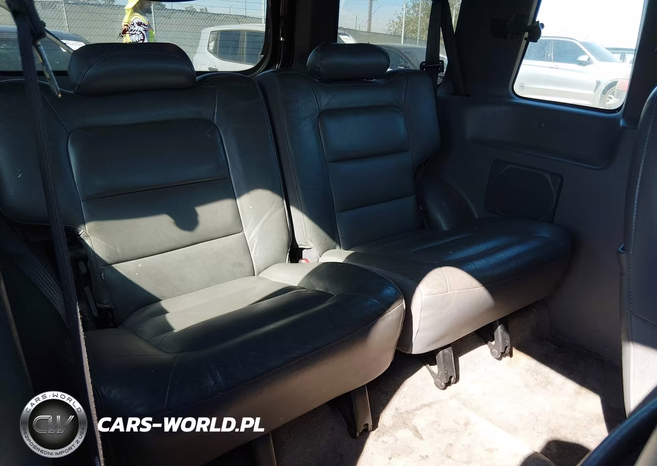 2002 Ford Explorer Sport VIN:1FMYU60E92UB82066 - 8