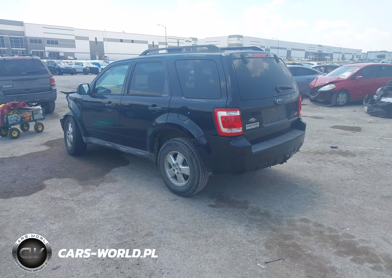 2009 Ford Escape Xlt VIN:1FMCU93G39KA63413 - 3
