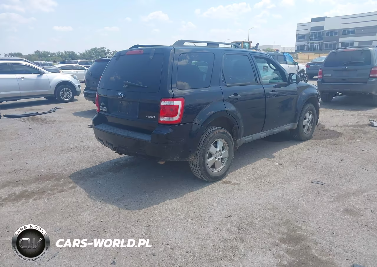 2009 Ford Escape Xlt VIN:1FMCU93G39KA63413 - 4