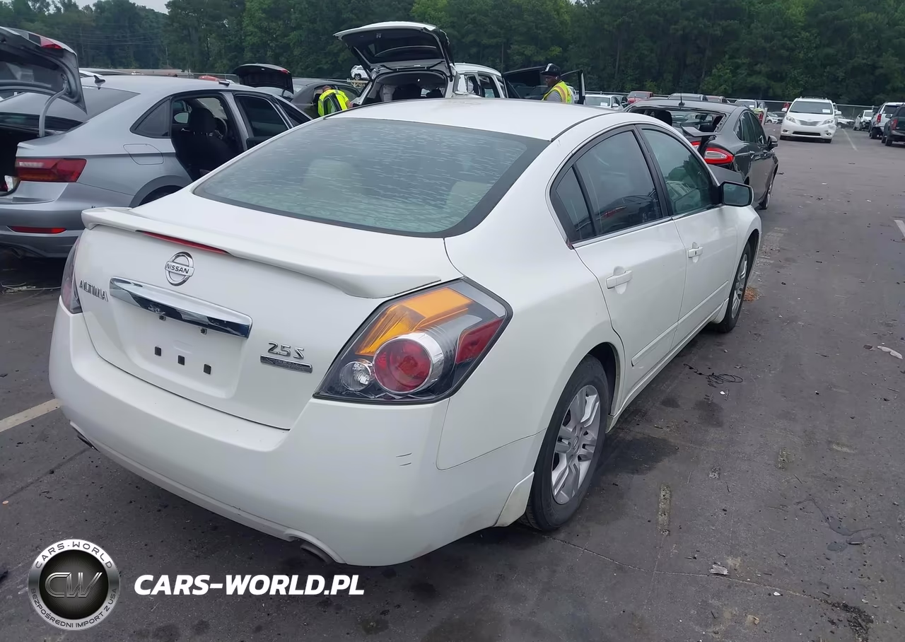 2011 Nissan Altima 2.5 S VIN:1N4AL2AP6BC180594 - 4