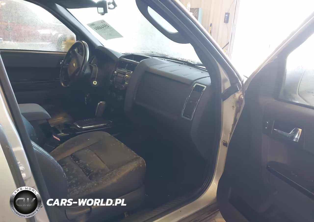 2010 Ford Escape Limited VIN:1FMCU9EG7AKC85731 - 5