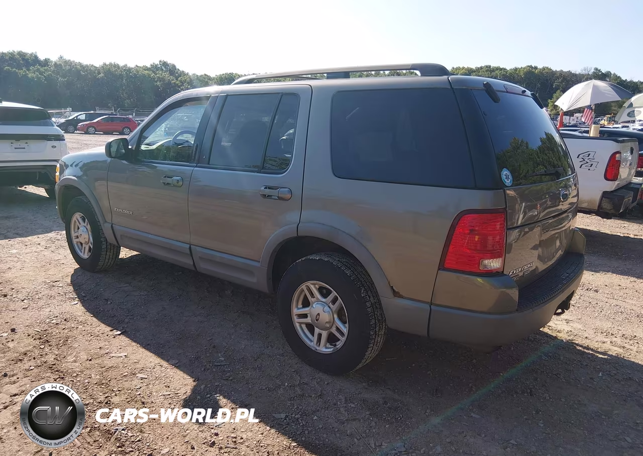 2002 Ford Explorer Xlt VIN:1FMZU73E32ZC08444 - 3