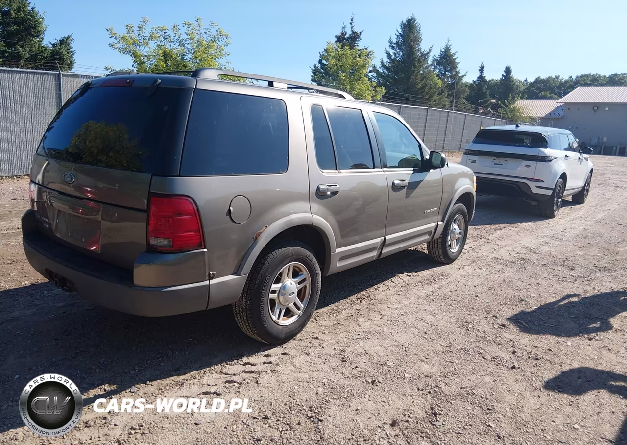 2002 Ford Explorer Xlt VIN:1FMZU73E32ZC08444 - 4