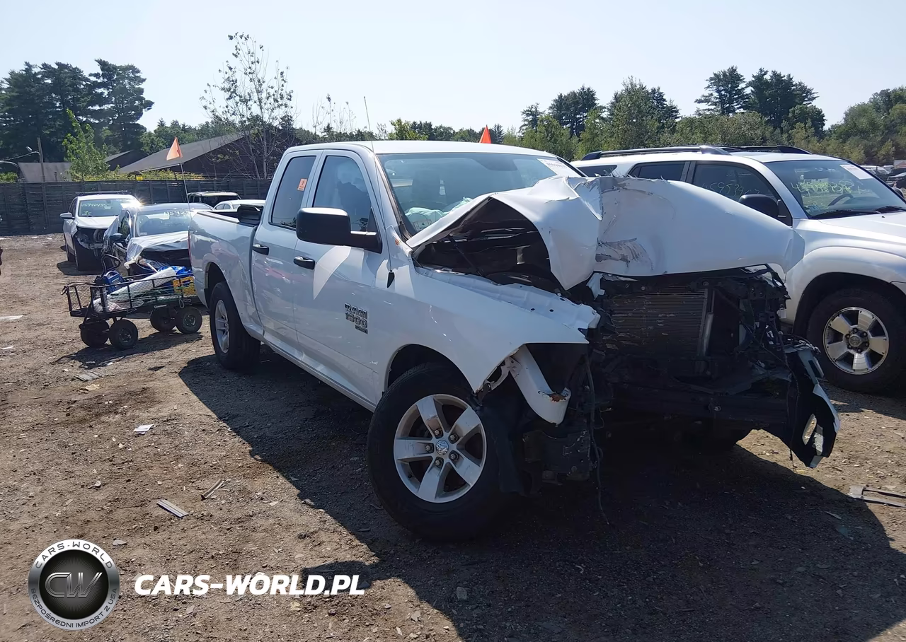 2019 Ram 1500 Classic Express 4X4 6'4 Box