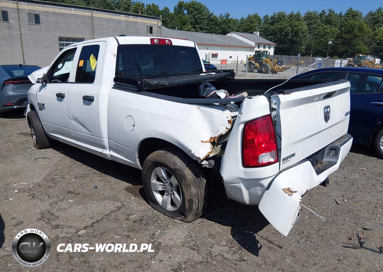 2019 Ram 1500 Classic Express 4X4 6'4 Box VIN:1C6RR7FG0KS631713 - 11