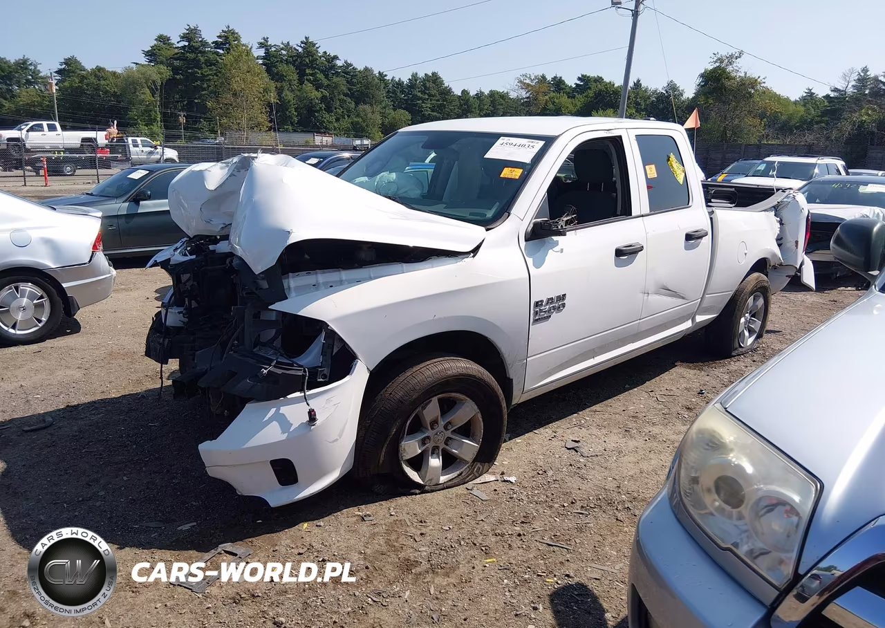 2019 Ram 1500 Classic Express 4X4 6'4 Box VIN:1C6RR7FG0KS631713 - 2