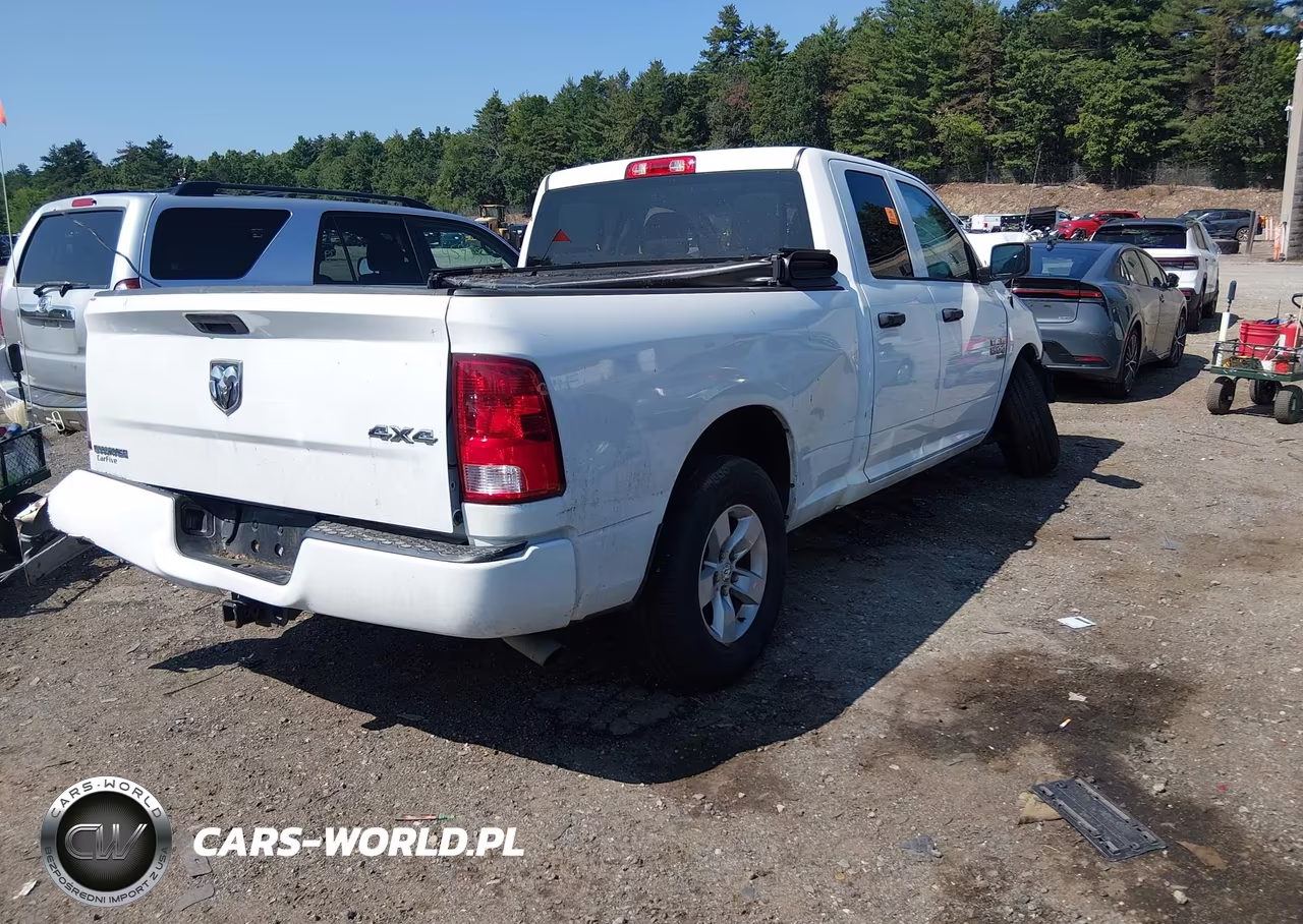 2019 Ram 1500 Classic Express 4X4 6'4 Box VIN:1C6RR7FG0KS631713 - 4