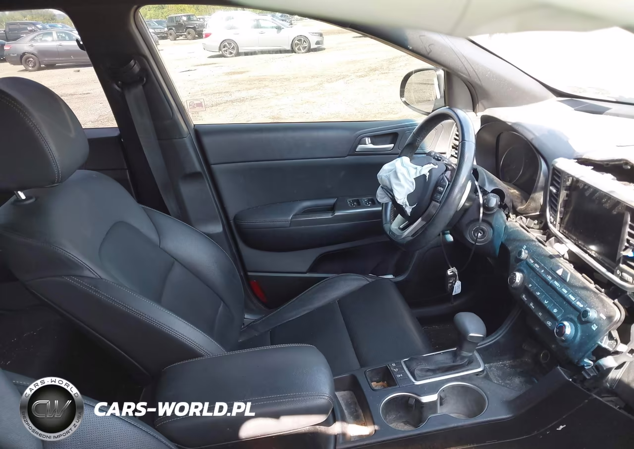 2020 Kia Sportage S VIN:KNDP6CAC2L7682821 - 5
