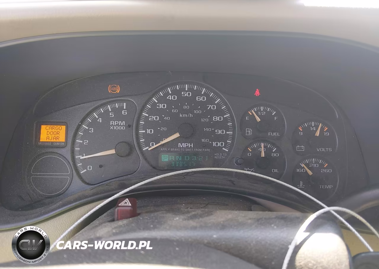 2002 Chevrolet Suburban 1500 Z71 VIN:3GNFK16Z02G189884 - 7