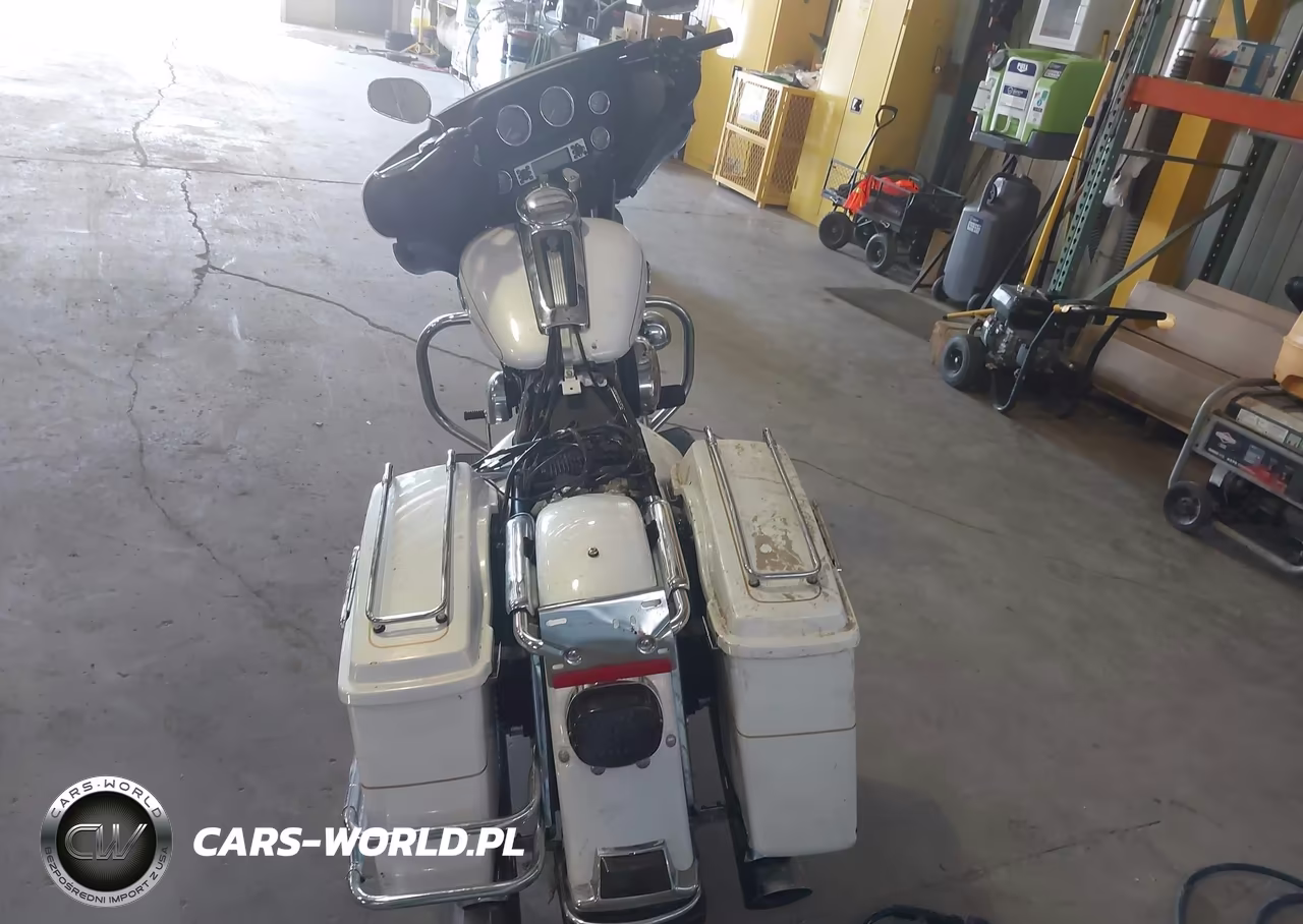 2008 Harley-Davidson Flhtcui VIN:1HD1FC4128Y652282 - 6