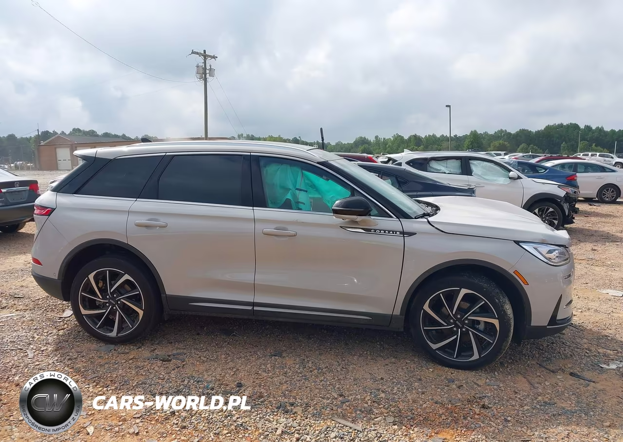 2023 Lincoln Corsair Reserve VIN:5LMCJ2DA3PUL04878 - 12