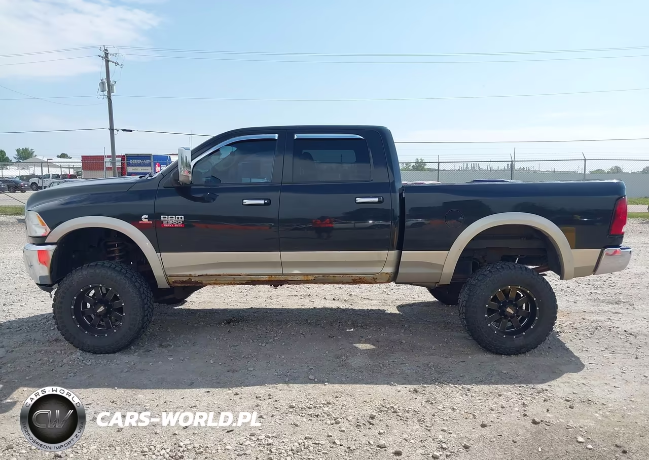 2011 Ram Ram 2500 Laramie VIN:3D7UT2CLXBG591064 - 14