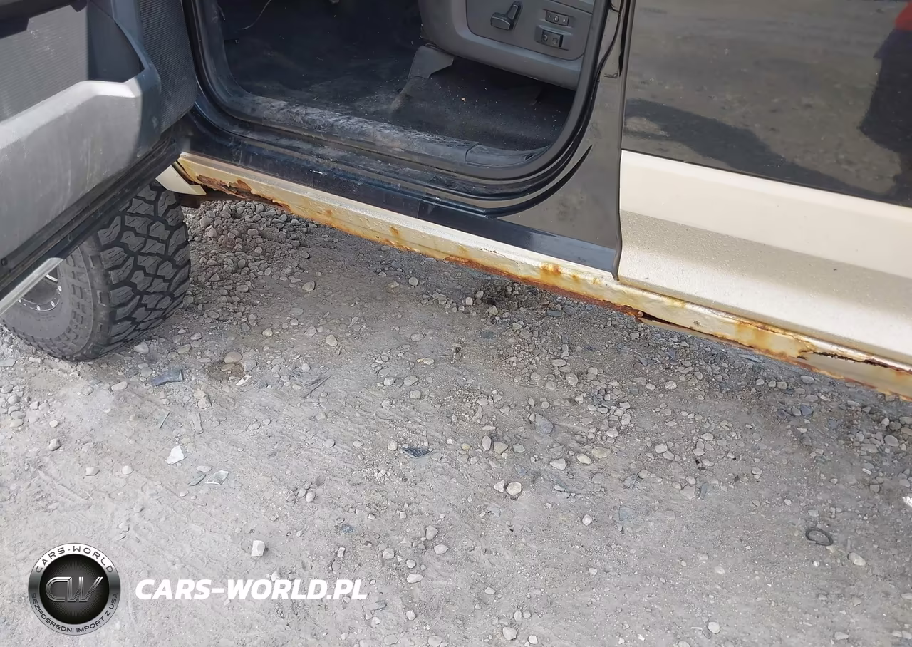 2011 Ram Ram 2500 Laramie VIN:3D7UT2CLXBG591064 - 6