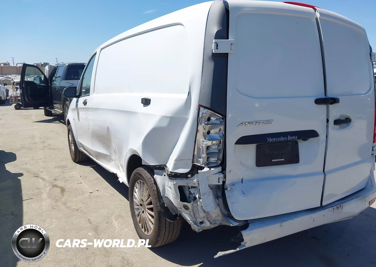 2018 Mercedes-Benz Metris VIN:WD3PG2EA3J3414049 - 17