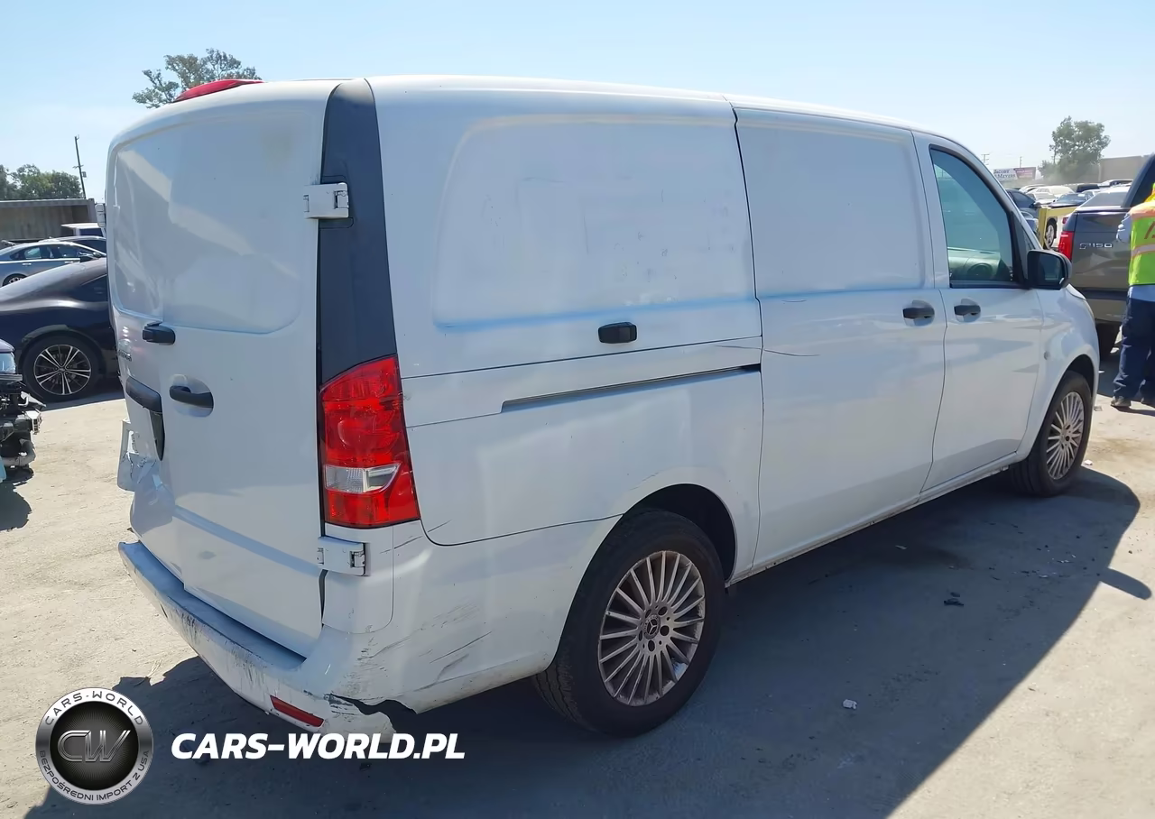 2018 Mercedes-Benz Metris VIN:WD3PG2EA3J3414049 - 4