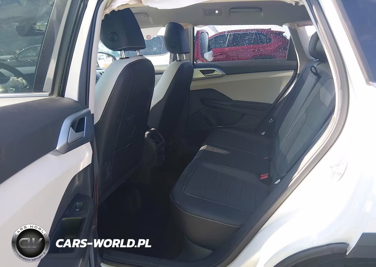 2026 Volkswagen Taos Se VIN:3VVEC7B2XTM050010 - 8