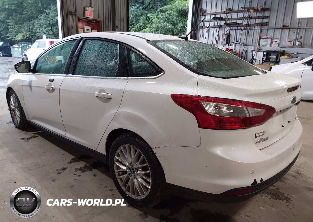 2012 Ford Focus Sel VIN:1FAHP3H27CL307633 - 3
